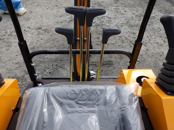 2026-vicsec-15-hydraulic-excavator-image-22