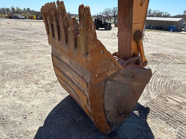 2008-case-cx240b-image-24