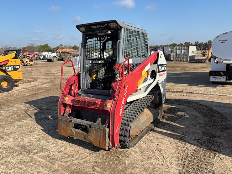 2021-takeuchi-tl8r2-image-2