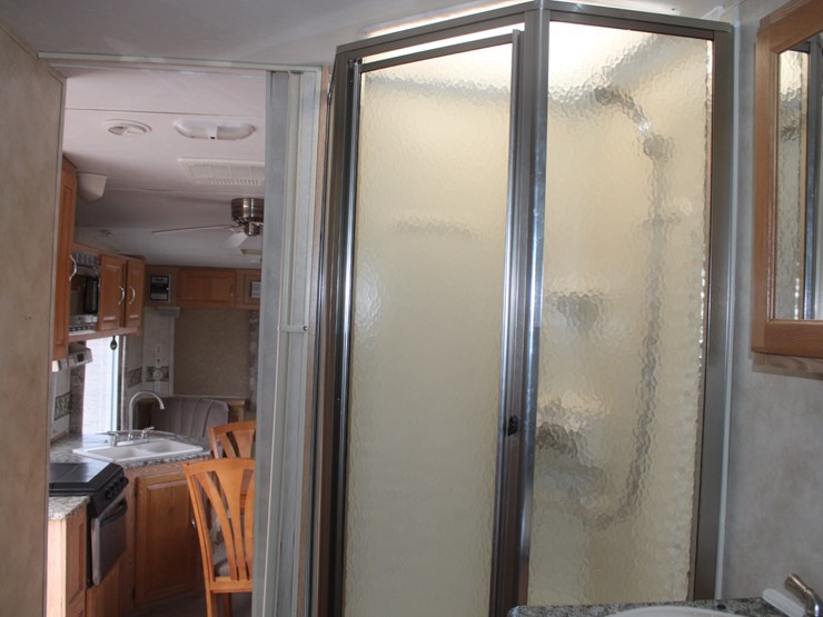 #3000-•-2007-palomino-ultra-lite-thoroughbred-f830re-30ft-camper-trailer-image-28