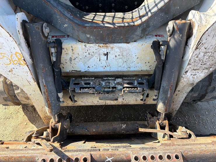 2019-bobcat-t590-image-15