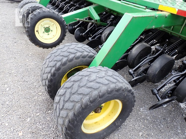john-deere-1560-image-8