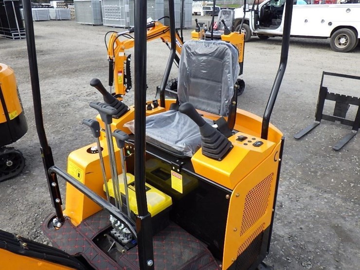 2026-vicsec-15-hydraulic-excavator-image-19