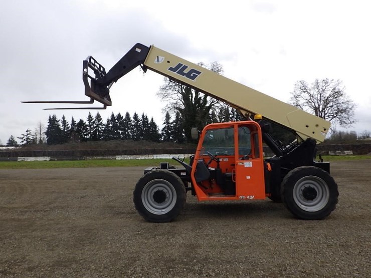 2013-jlg-g9-43a-image-8