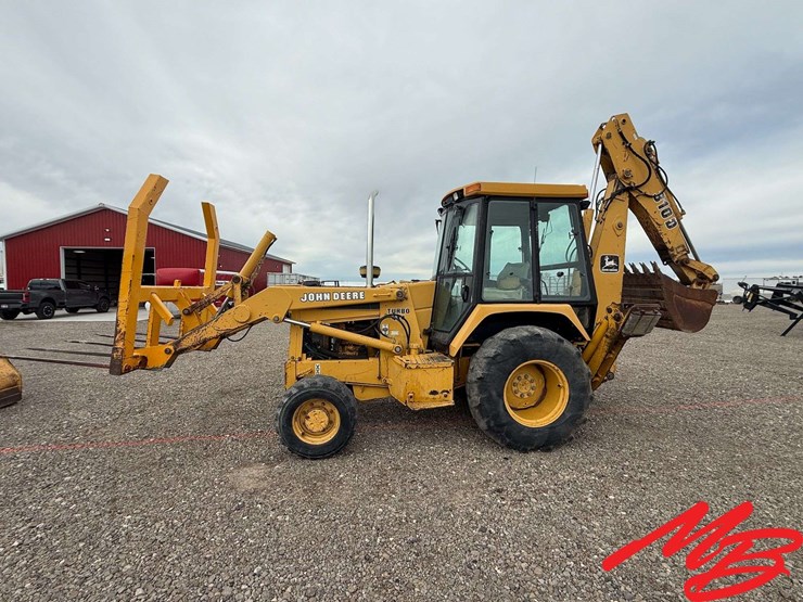 john-deere-310d-image-3