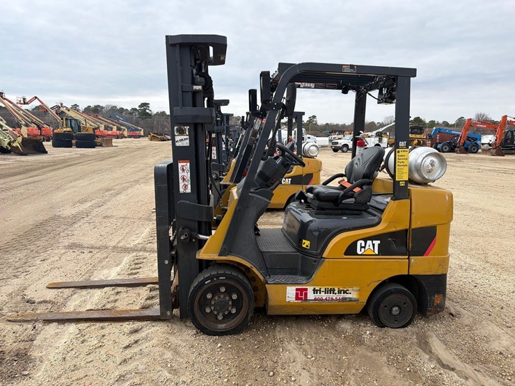 2021-caterpillar-2c6000-image-1