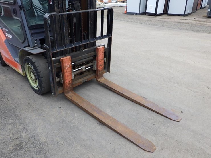 toyota-8fd35u-image-12