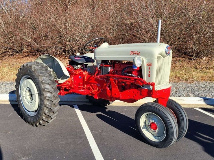 1955-ford-740-image-2