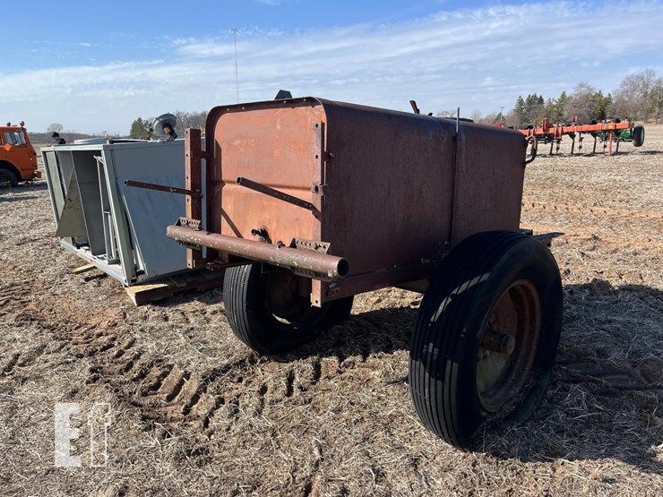 water-tank-and-pump-on-transport-image-3