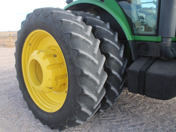 2009-john-deere-8330-image-48
