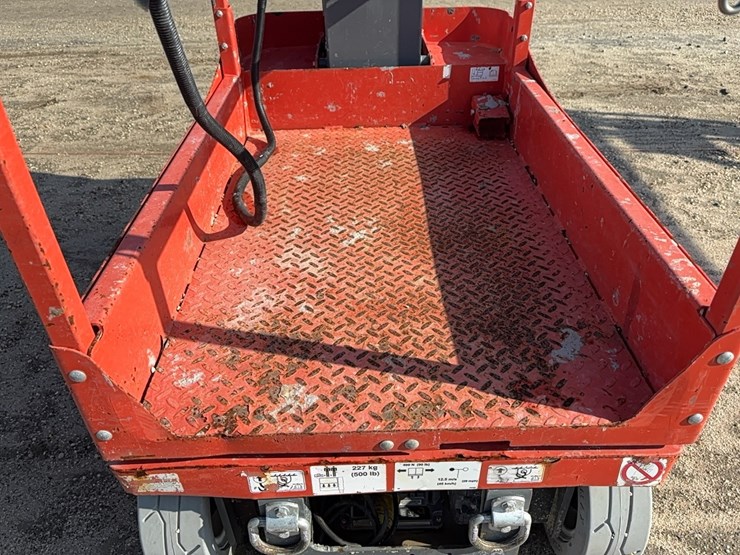 2017-skyjack-sj12-image-5