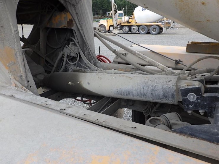 2006-peterbilt-357-image-23