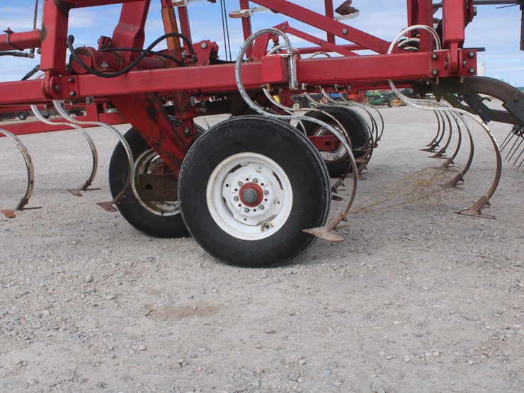 #1063-•-willrich-field-cultivator-with-finisher-image-32