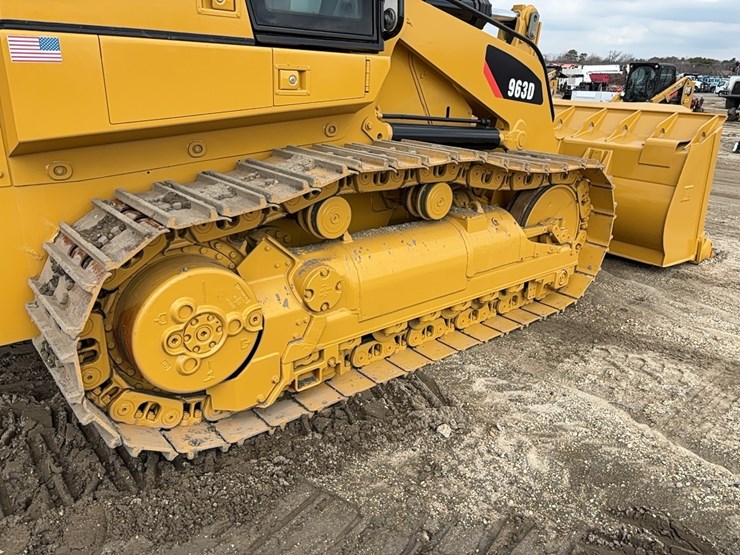 caterpillar-963d-image-12