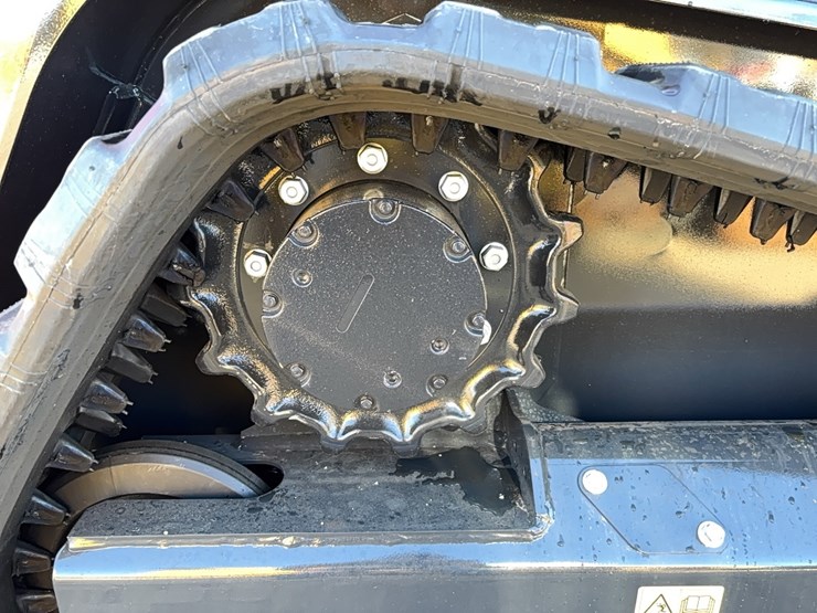 2023-caterpillar-289d3-image-10