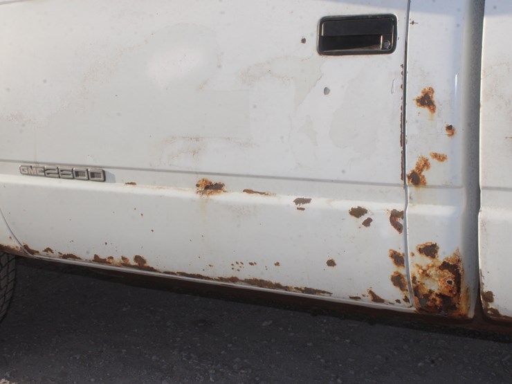 #3038-•-1992-gmc-seirra-single-cab-pickup-image-23