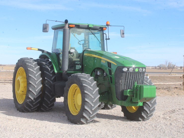 2009-john-deere-8330-image-11