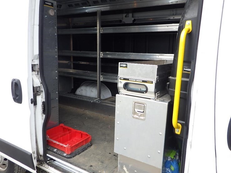 2021-dodge-1500-image-12