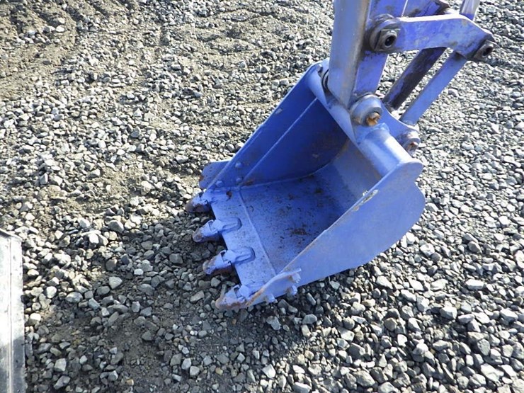 komatsu-pc20uu-3-image-21