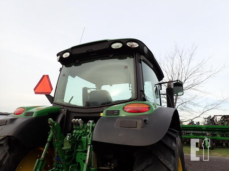 john-deere-6110r-image-10