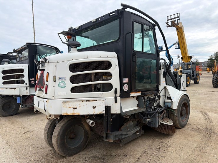 elgin-pelican-s-image-3