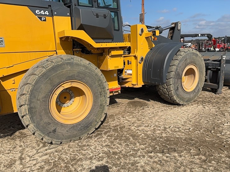 deere-644p-image-8