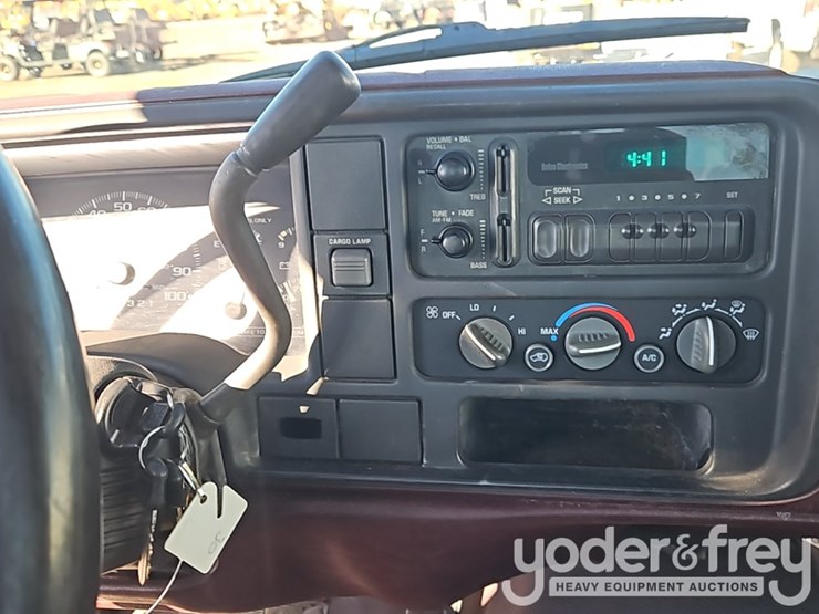 1995-chevrolet-1500-image-19