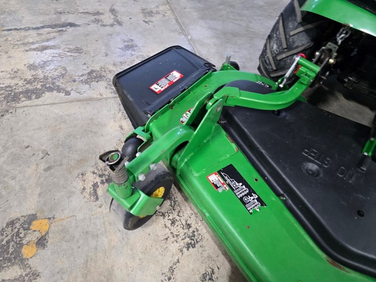 2015-john-deere-1575-image-11