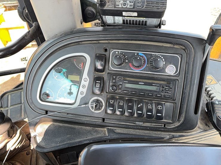 2006-jcb-3cx-image-21