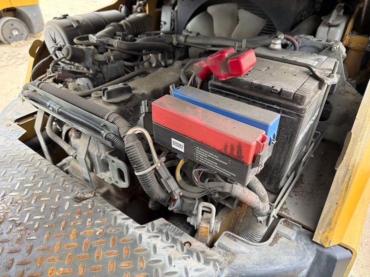 2021-caterpillar-2c6000-image-12