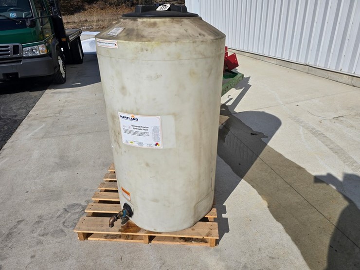 #666-•-165-gallon-bulk-fluid-tank-image-2