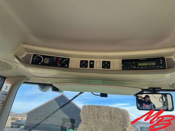 2011-john-deere-7530-image-28