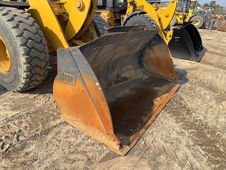 2018-caterpillar-938m-image-13