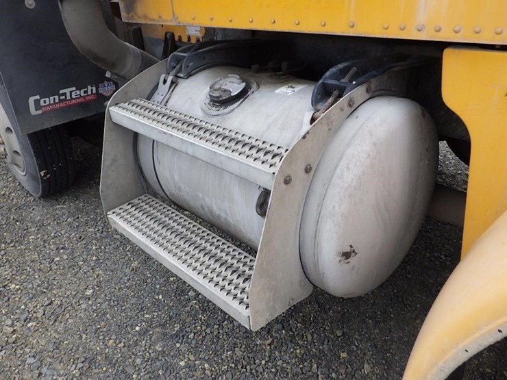 2007-peterbilt-357-image-23