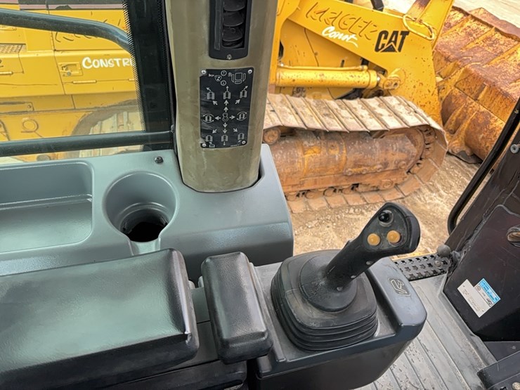 caterpillar-963d-image-21