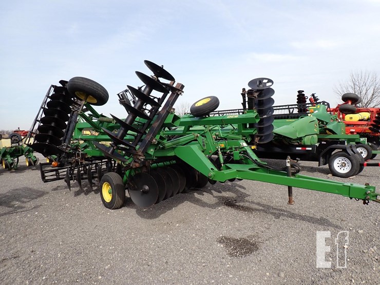 john-deere-630-image-1