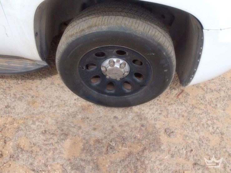 2013-chevrolet-tahoe-image-14