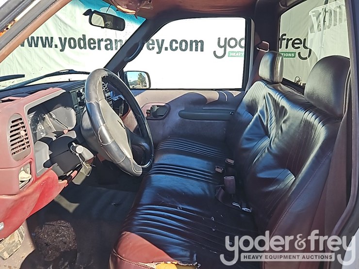 1995-chevrolet-1500-image-16