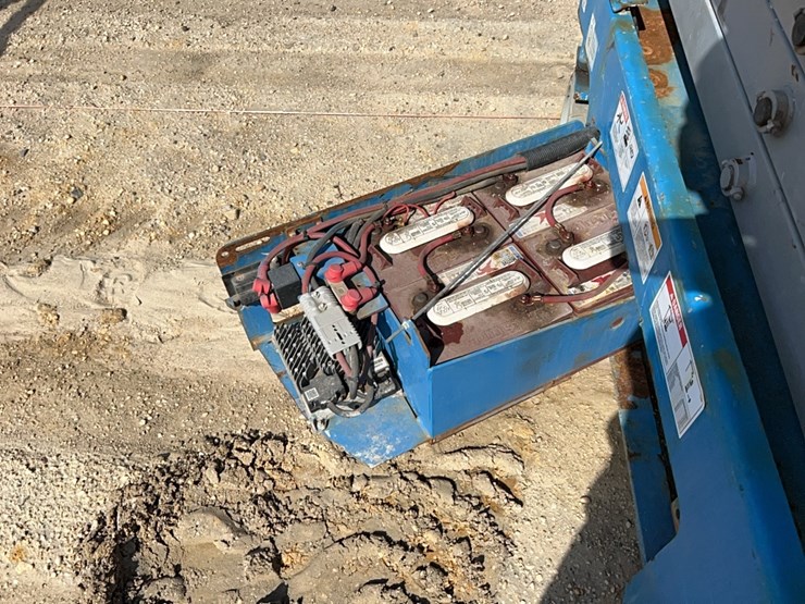 genie-gs1930-image-5