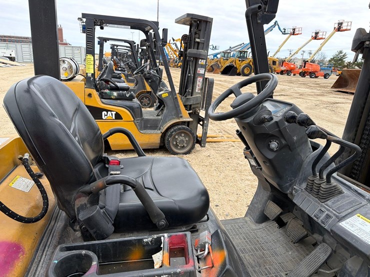 2021-caterpillar-2c6000-image-9