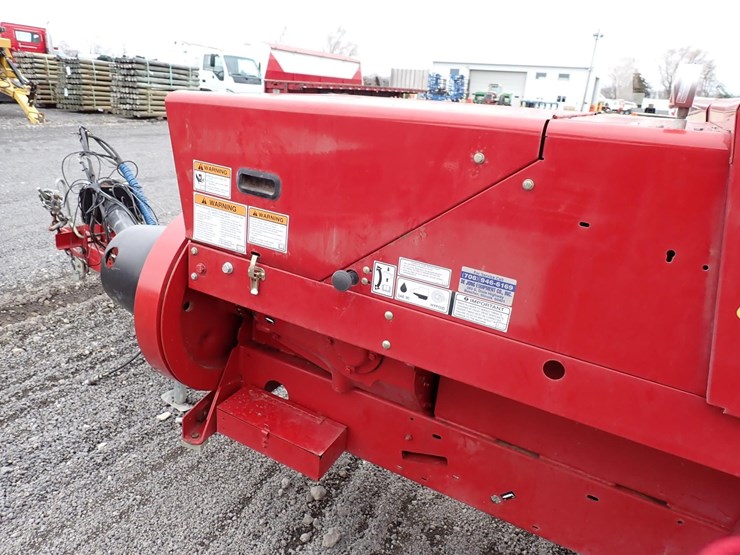 new-holland-bc5070-image-15