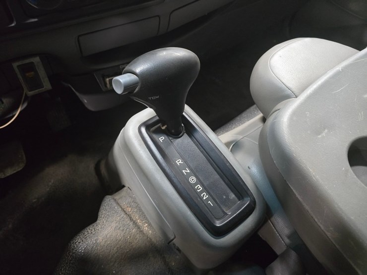 2007-ford-lcf-image-27