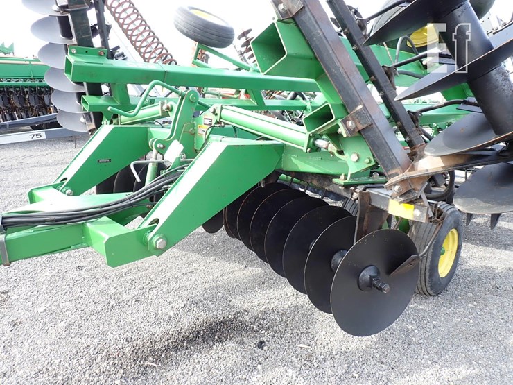 john-deere-630-image-15