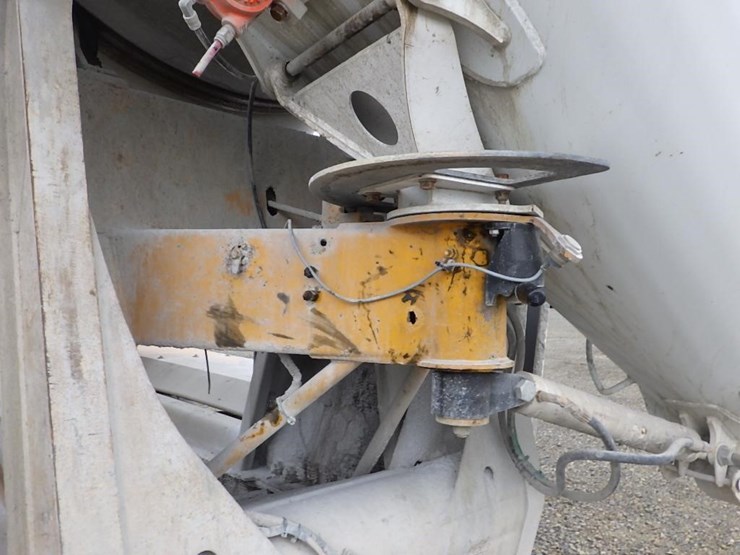 2007-peterbilt-357-image-11