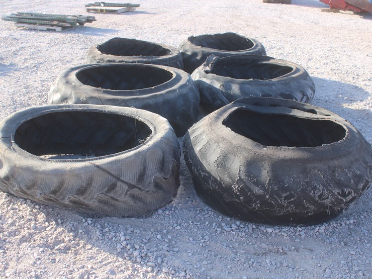 #3033-•-tire-hay-feeders-(quantity-6)-image-1