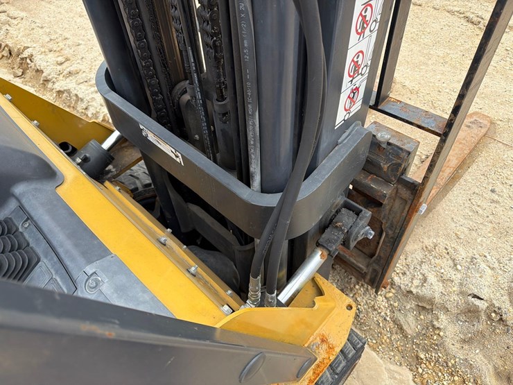 2021-caterpillar-2c6000-image-6