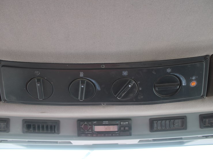 1997-case-ih-8940-image-93