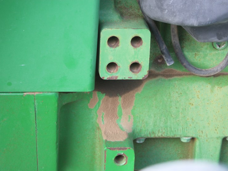 2009-john-deere-8330-image-67