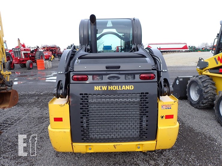 new-holland-l320-image-7