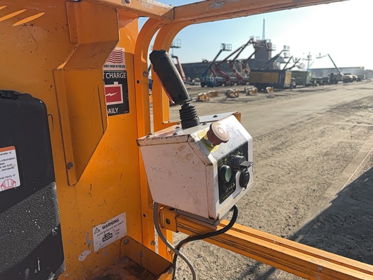 2016-hy-brid-lifts-hb-1430-image-7